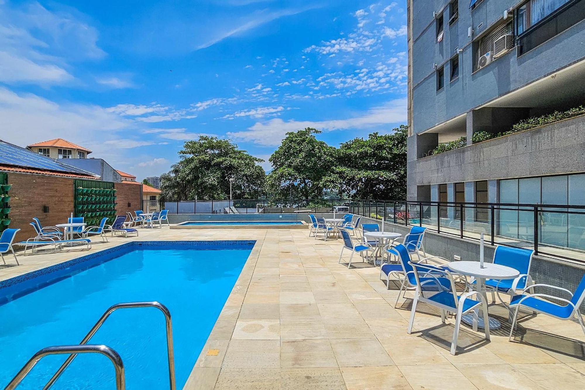 Vista Com 2qts, Piscina E Vaga *